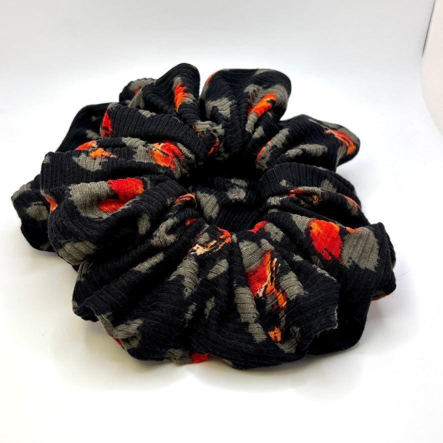 Black Spotted Floral Ribbed Scrunchie