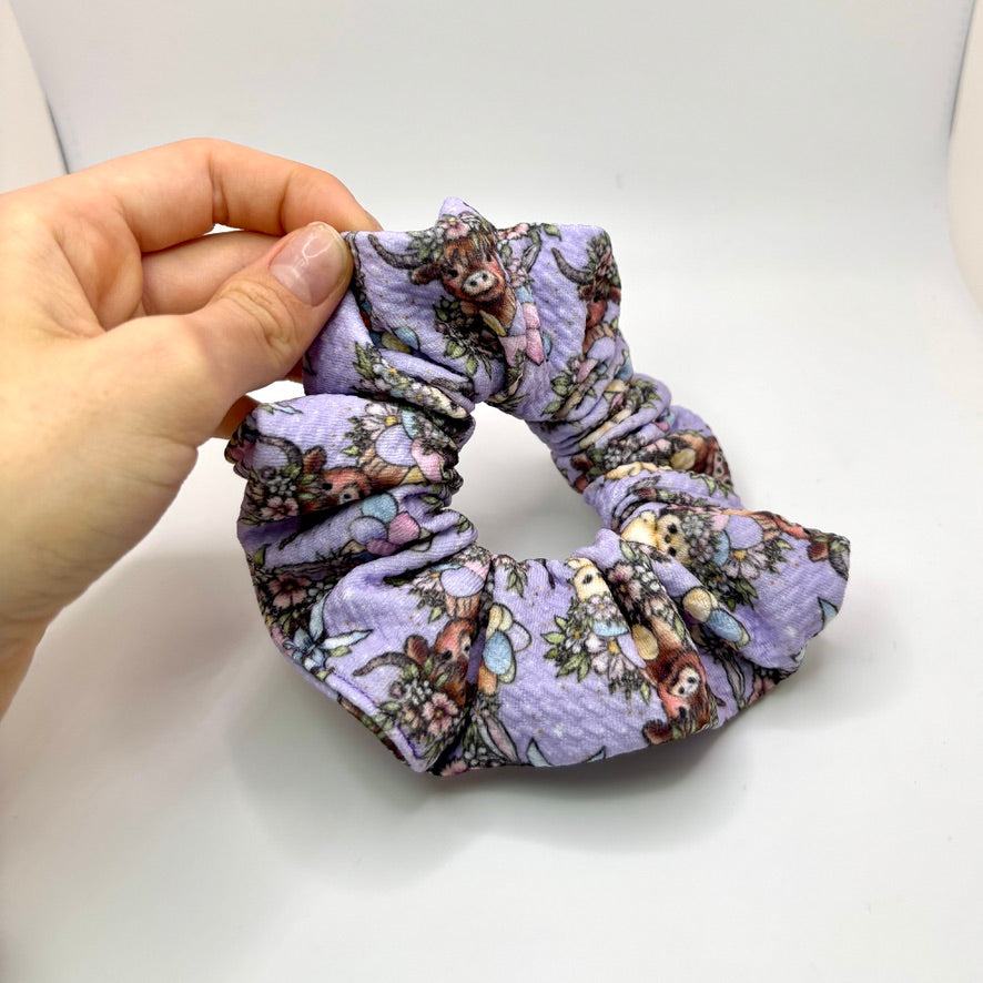 Mini Highland Cow Easter Bullet Scrunchie