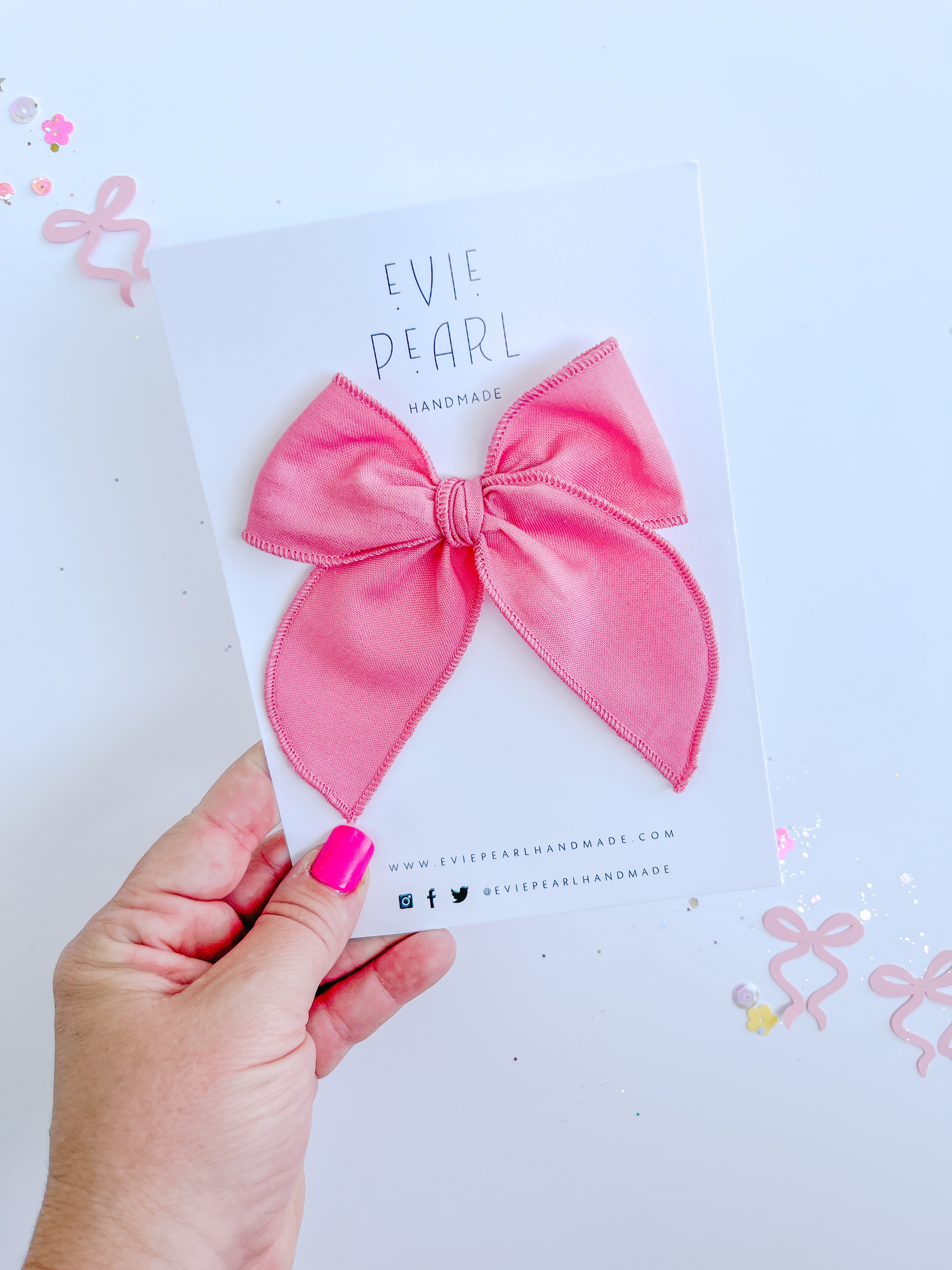 Pink Solid Medium Bow