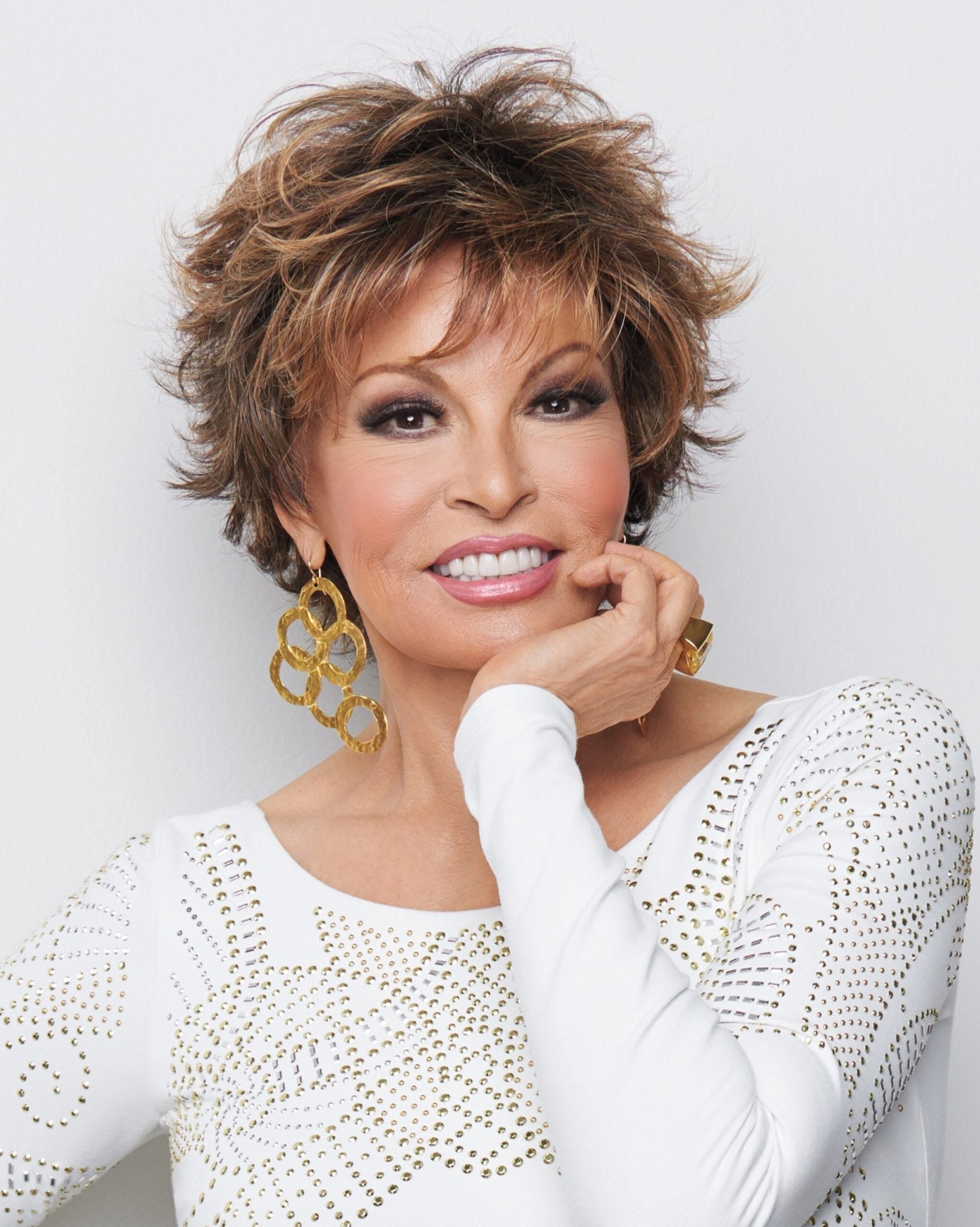 Raquel Welch Voltage Average luxury designer wig, high-end premium synthetic wig for women, short layered voluminous hairstyle, sophisticated salon-inspired look, elegant natural-looking fashion wig, premium women’s hairpiece